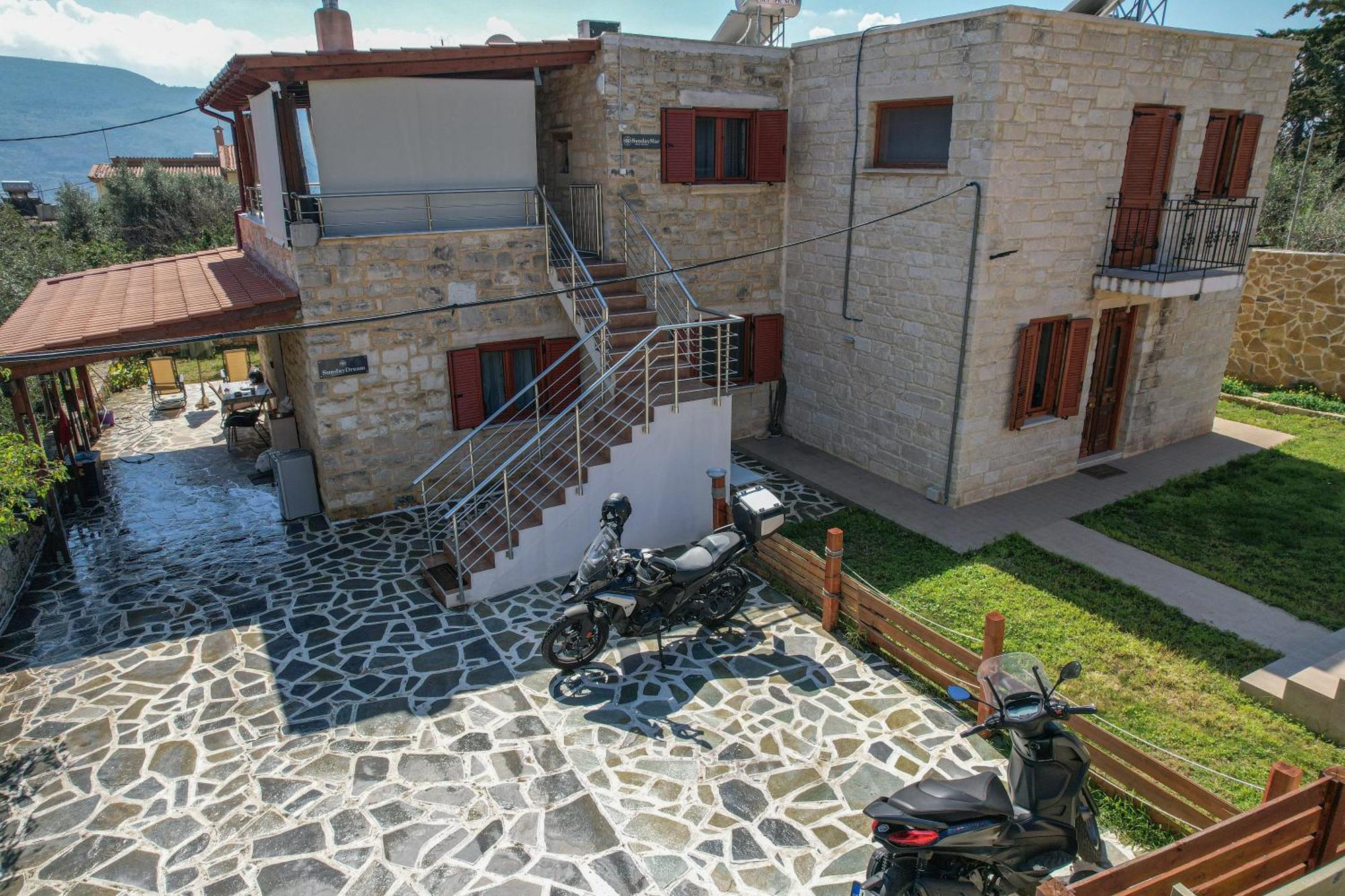Sundaymar Stone House Apartman Hriszí Aktí Haniá Kültér fotó